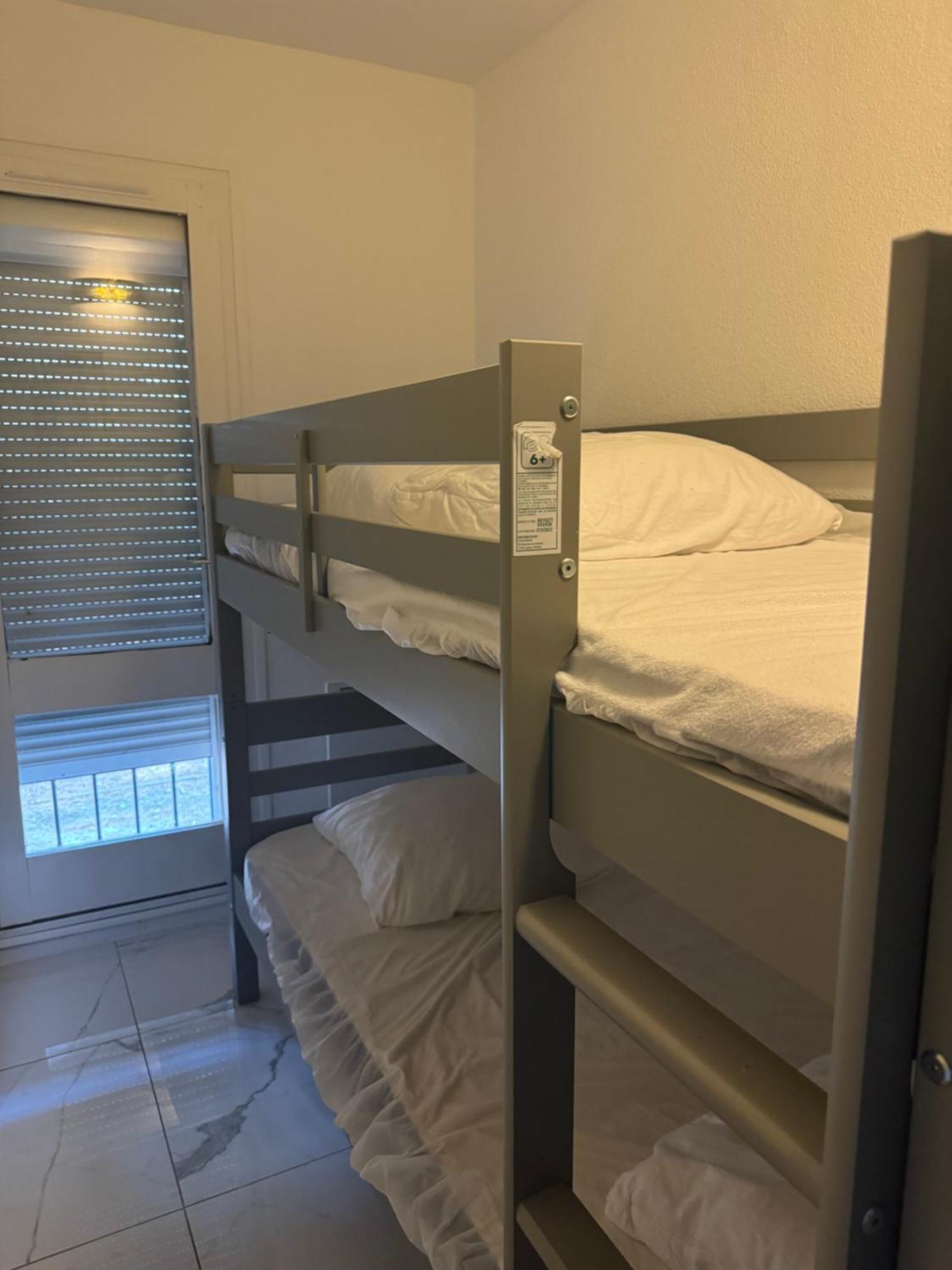 Grand Studio Cabine Proche Plage Et Port กรุยซ็อง ภายนอก รูปภาพ