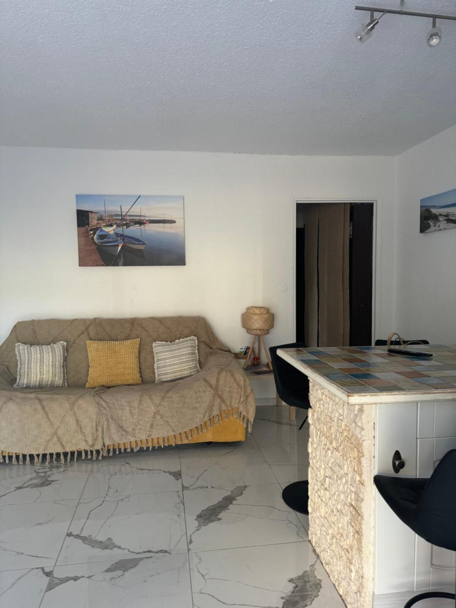 Grand Studio Cabine Proche Plage Et Port กรุยซ็อง ภายนอก รูปภาพ